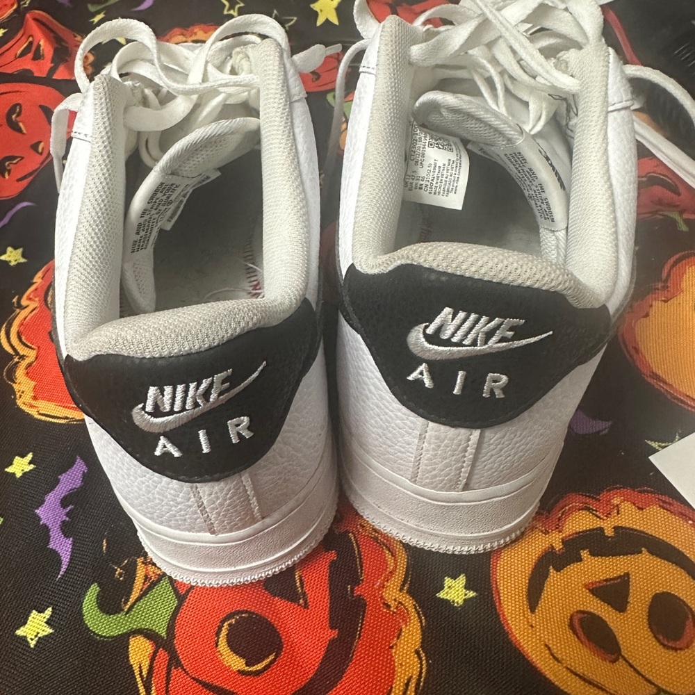 Air Force 1 white and black